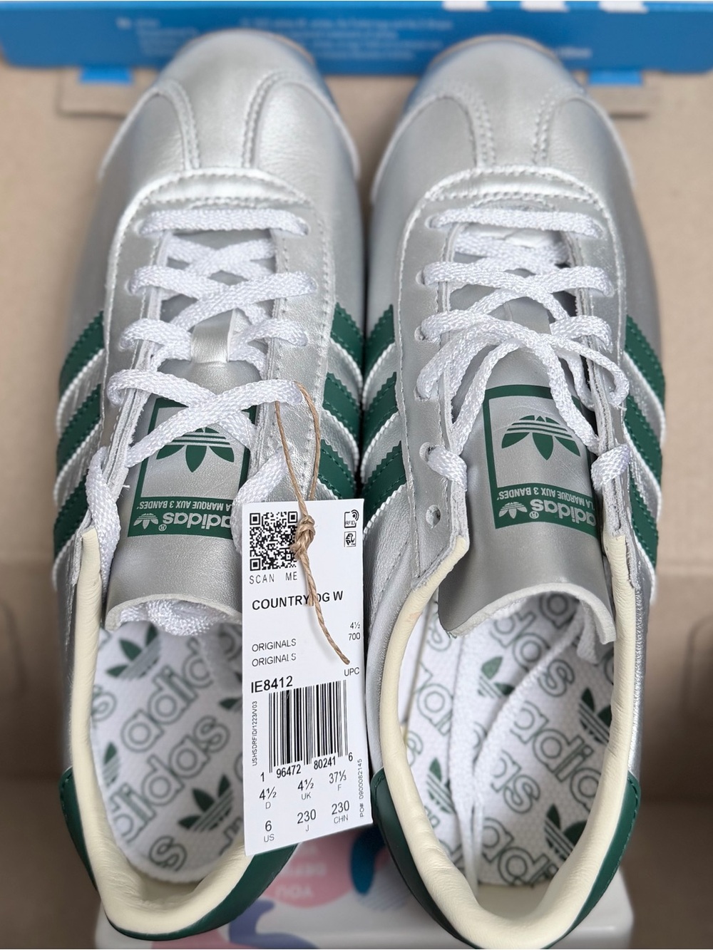 Adidas OG Country Women’s - Size 6